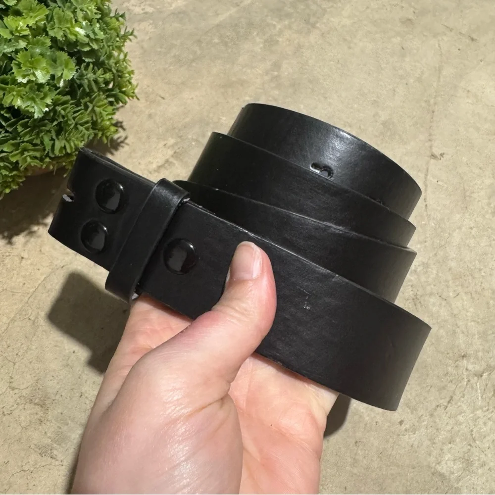 Vtg Black Leather Belt Blank Mens Size XL Classic No Buckle Western Festival